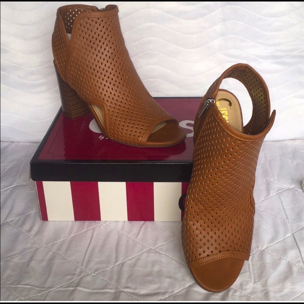 Women’s Peep Toe Bootie Circus 🎪 by Sam Edelman Sz 9.5 M NWT
